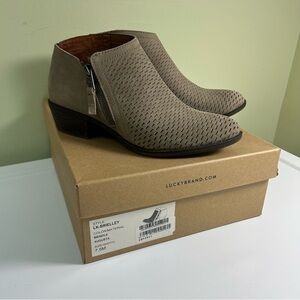 Lucky Brand Womens 7.5 M Brielley Taupe Leather Ankle Boots Side Zip Booties Box